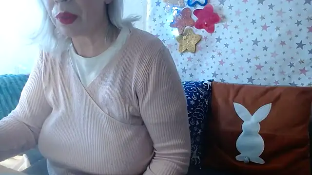 QueenLana online show from February 11, 9:58 am