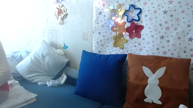 QueenLana online show from March 15, 9:15 am