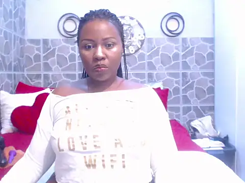 THREEHOLESPLEASURE99 online show from October 4, 10:41 pm