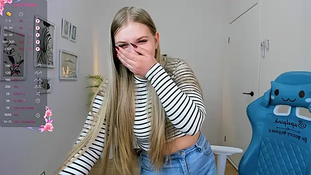 Adr1ana  online show from December 15, 8:41 am