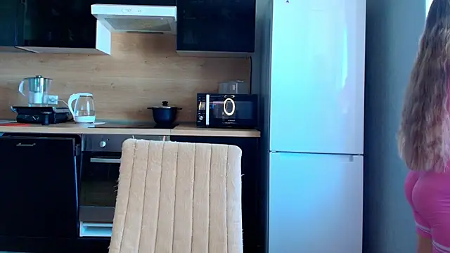 Adr1ana  online show from May 8, 9:03 am