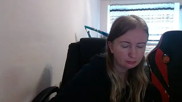 PeterAndJen online show from September 19, 6:37 am