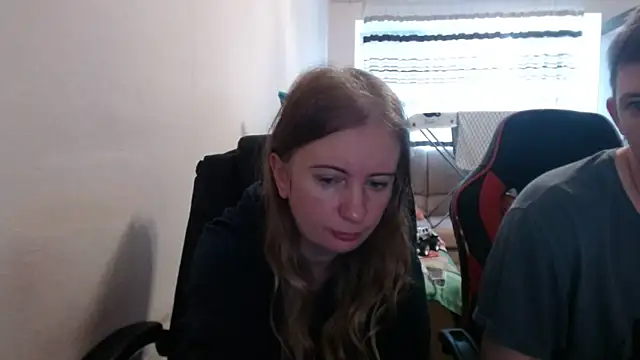 PeterAndJen online show from September 22, 7:32 am