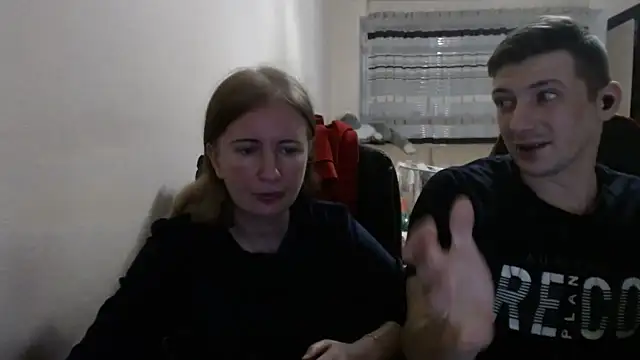 PeterAndJen online show from October 27, 6:56 pm