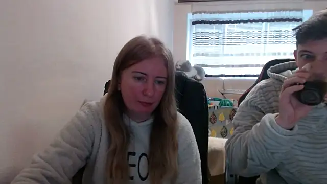 PeterAndJen online show from December 14, 8:09 am