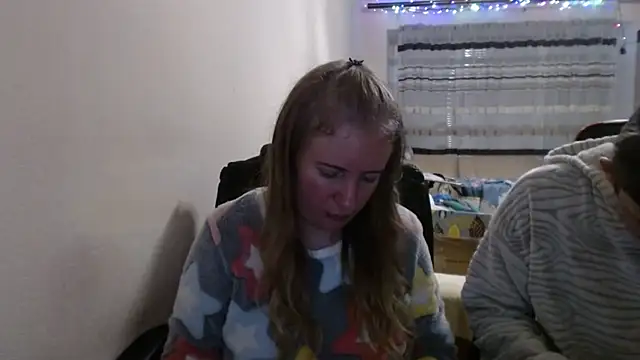 PeterAndJen online show from December 21, 7:32 pm