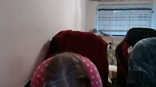 PeterAndJen online show from January 7, 7:22 am