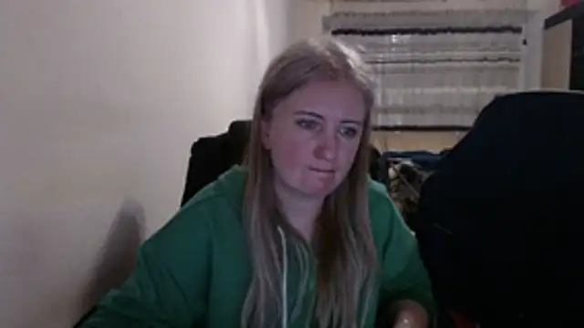 PeterAndJen online show from March 24, 7:08 pm