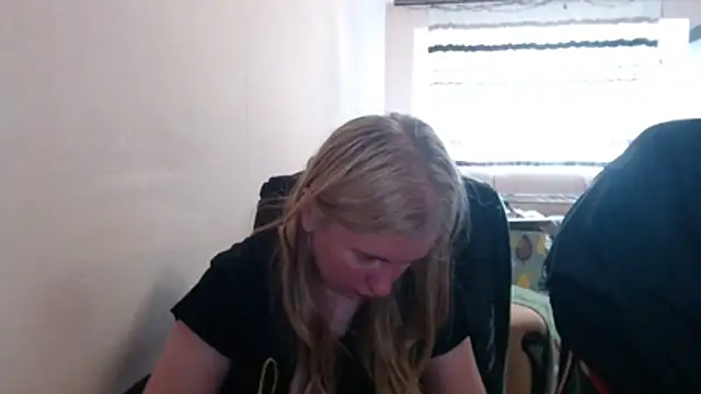 PeterAndJen online show from May 17, 4:14 pm