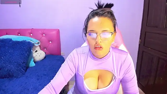 Snapshot of crissn0707 chatting on February 7, 11:55 pm crissn0707 online show from February 7, 11:55 pm