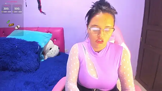 Snapshot of crissn0707 chatting on February 11, 12:49 am crissn0707 online show from February 11, 12:49 am