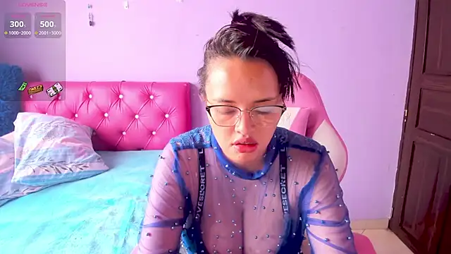 Snapshot of crissn0707 chatting on March 11, 11:55 am crissn0707 online show from March 11, 11:55 am