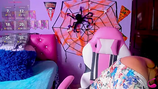 Snapshot of crissn0707 chatting on October 30, 2:40 pm crissn0707 online show from October 30, 2:40 pm