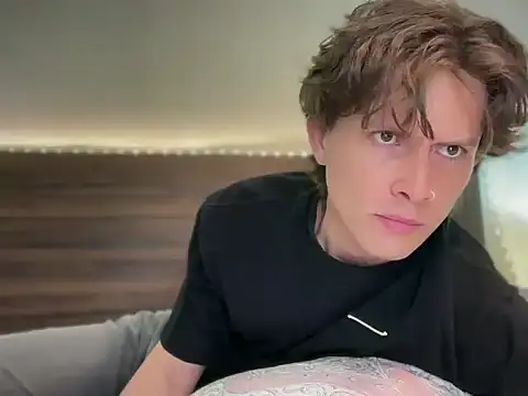 Snapshot of mcklister_kinky_feets chatting on March 4, 4:46 pm mcklister kinky feets online show from March 4, 4:46 pm