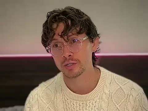 Snapshot of mcklister_kinky_feets chatting on March 23, 5:28 pm mcklister kinky feets online show from March 23, 5:28 pm