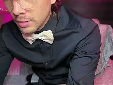 Snapshot of mcklister_kinky_feets chatting on March 27, 3:56 pm mcklister kinky feets online show from March 27, 3:56 pm