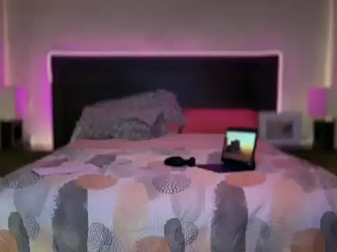 Snapshot of mcklister_kinky_feets chatting on April 1, 2:56 am mcklister kinky feets online show from April 1, 2:56 am