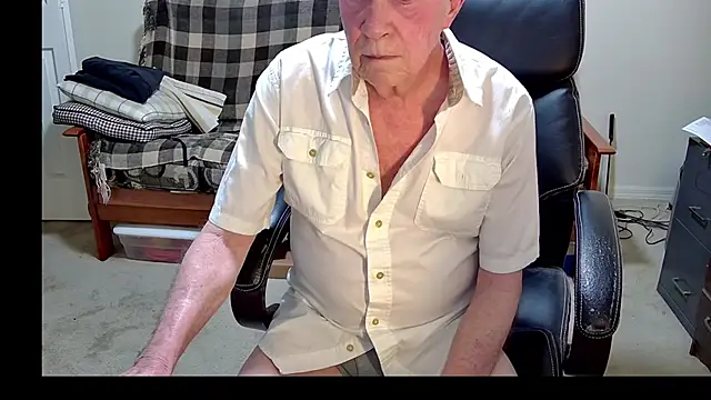 Snapshot of jimmy_d47 chatting on March 4, 2:17 am jimmy d47 online show from March 4, 2:17 am