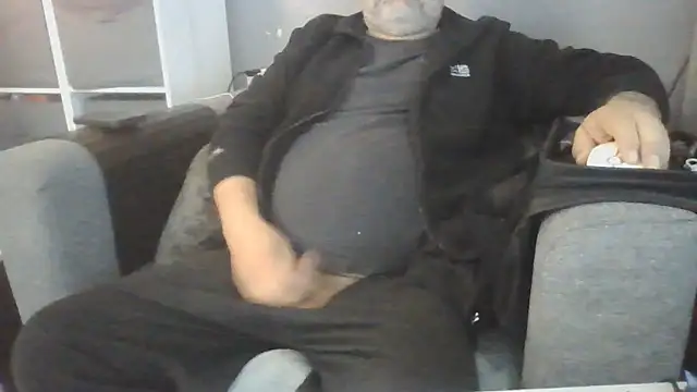Snapshot of Naturistmale45 chatting on June 8, 8:04 am Naturistmale45 online show from June 8, 8:04 am