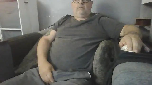 Snapshot of Naturistmale45 chatting on July 2, 7:36 am Naturistmale45 online show from July 2, 7:36 am