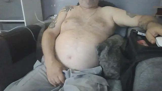 Snapshot of Naturistmale45 chatting on July 4, 9:21 pm Naturistmale45 online show from July 4, 9:21 pm