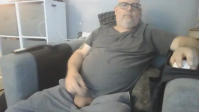 Snapshot of Naturistmale45 chatting on July 20, 8:17 am Naturistmale45 online show from July 20, 8:17 am
