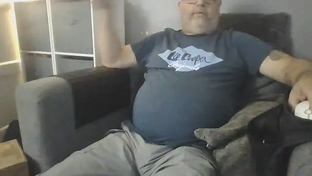 Snapshot of Naturistmale45 chatting on August 6, 9:22 am Naturistmale45 online show from August 6, 9:22 am