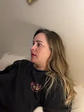 misslulipop online show from March 21, 1:34 am