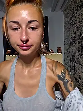 Snapshot of kylie_blck chatting on October 9, 3:48 am kylie blck online show from October 9, 3:48 am