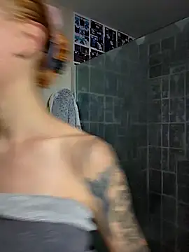 kylie blck online show from February 28, 4:24 am