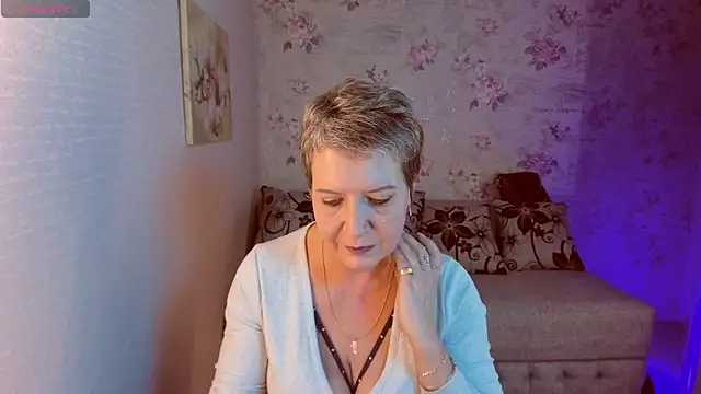 Snapshot of KathySunn chatting on December 7, 2:02 pm KathySunn online show from December 7, 2:02 pm