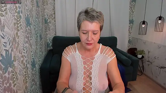 Snapshot of KathySunn chatting on December 10, 5:11 pm KathySunn online show from December 10, 5:11 pm