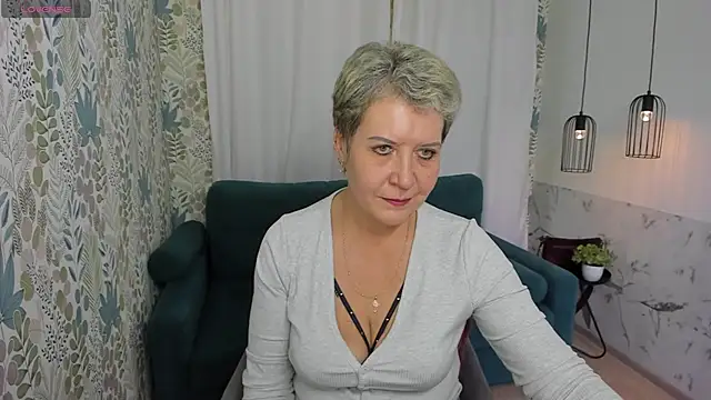 Snapshot of KathySunn chatting on January 17, 1:24 pm KathySunn online show from January 17, 1:24 pm