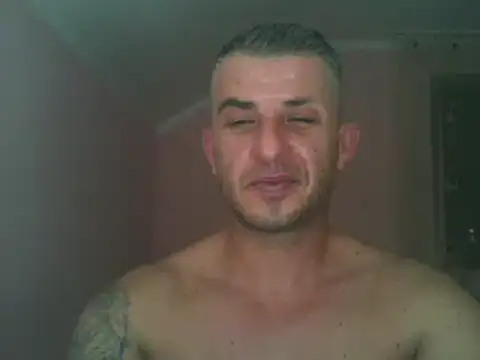 Snapshot of _marrrio chatting on December 25, 12:27 am marrrio online show from December 25, 12:27 am
