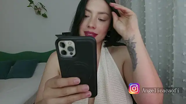 Snapshot of diosa_cadenas chatting on April 24, 8:11 pm diosa cadenas online show from April 24, 8:11 pm