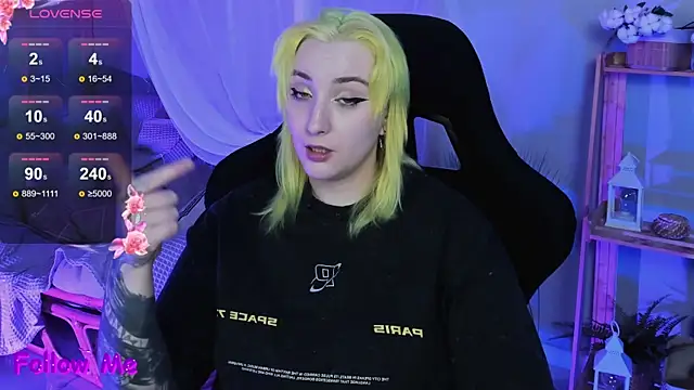 AsheLucker online show from October 2, 2:40 am