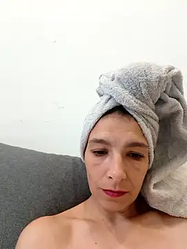 Snapshot of Sposini69 chatting on June 19, 11:03 am Sposini69 online show from June 19, 11:03 am