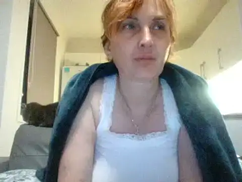 Snapshot of MssAngela chatting on January 2, 6:45 pm MssAngela online show from January 2, 6:45 pm