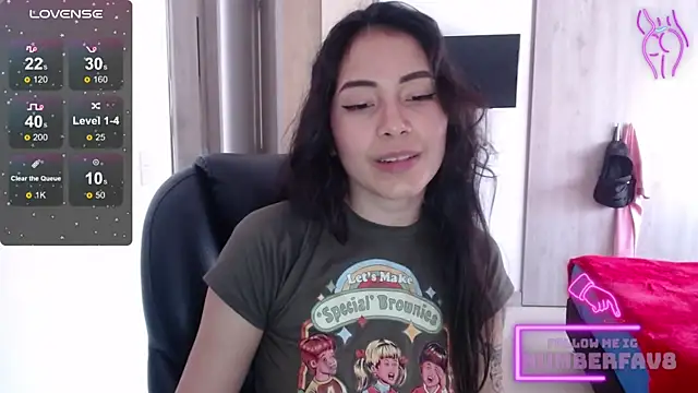 numberfav8 online show from December 17, 5:26 pm