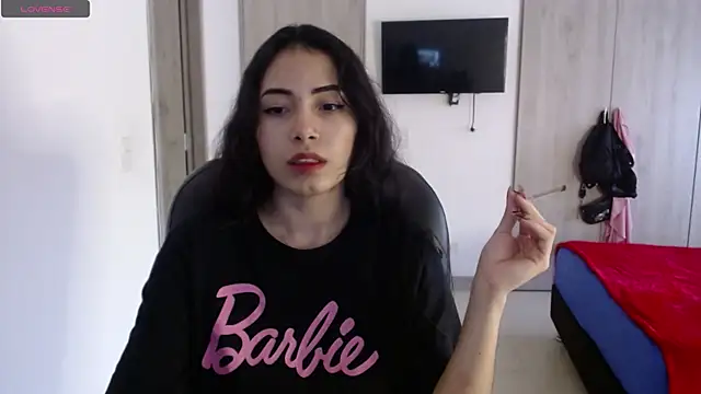 numberfav8 online show from December 21, 10:30 pm