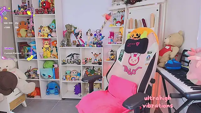 meda kawaii  online show from October 31, 4:52 pm