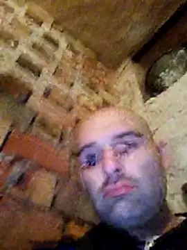 Snapshot of Bob666demon chatting on April 11, 9:35 am Bob666demon online show from April 11, 9:35 am