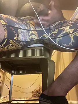 Snapshot of Dick_McStuffEms chatting on December 3, 1:41 am Dick McStuffEms online show from December 3, 1:41 am