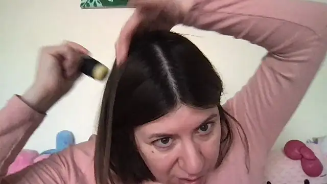 HYPHYtype online show from November 25, 9:15 pm