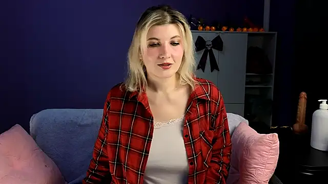 olisunny5 online show from November 3, 8:10 pm