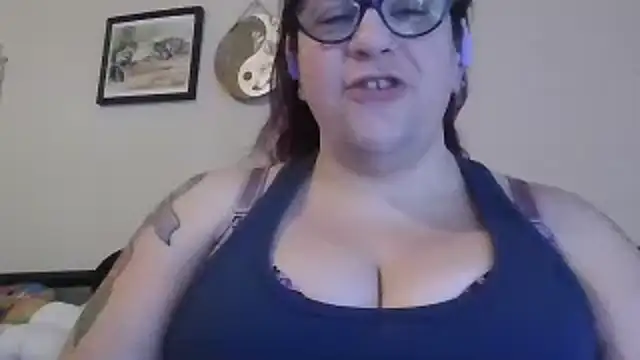 Snapshot of GothyBaby chatting on January 21, 5:20 pm GothyBaby online show from January 21, 5:20 pm