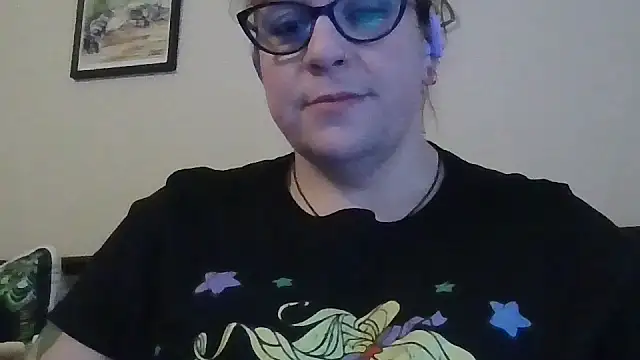 Snapshot of GothyBaby chatting on February 2, 11:53 pm GothyBaby online show from February 2, 11:53 pm