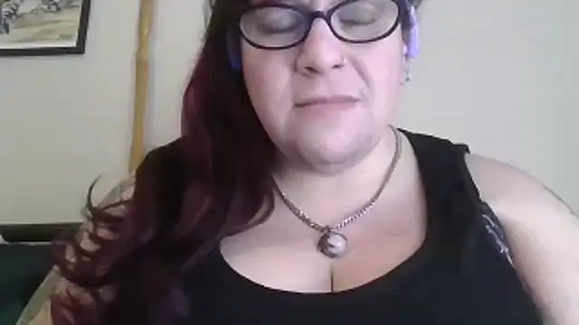 Snapshot of GothyBaby chatting on February 21, 4:59 pm GothyBaby online show from February 21, 4:59 pm