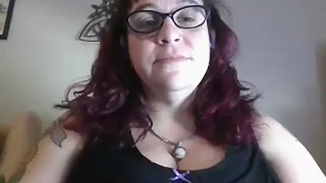 Snapshot of GothyBaby chatting on February 28, 5:59 pm GothyBaby online show from February 28, 5:59 pm