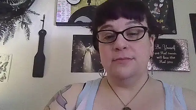 Snapshot of GothyBaby chatting on February 10, 7:07 pm GothyBaby online show from February 10, 7:07 pm